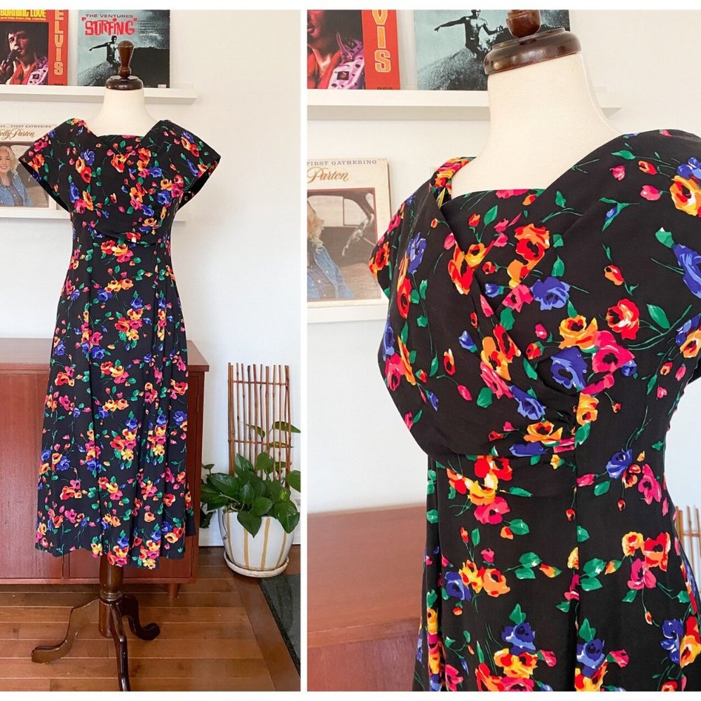 80s Vintage Spanish Summer Dress with Colourful Floral and Flared Skirt Size S